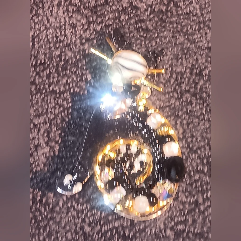 Liztech Silver And Crystal Pin - Picture 12 of 16